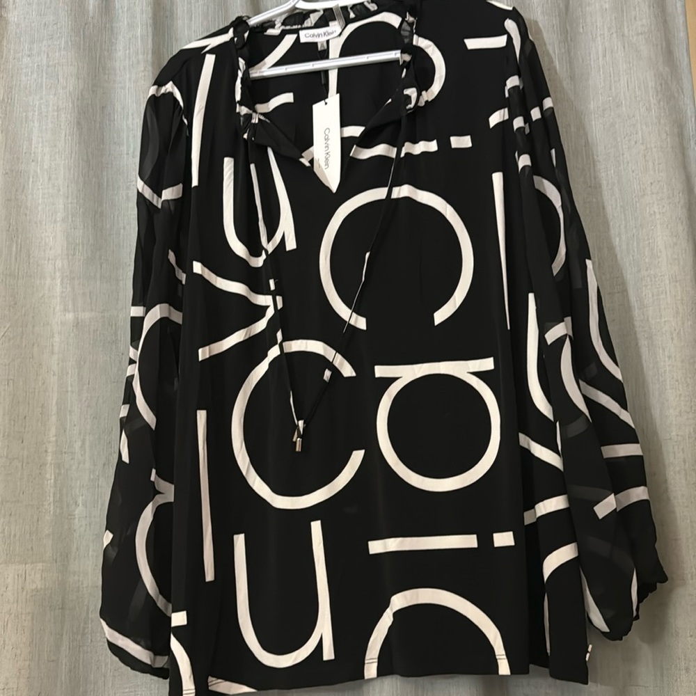 Women’s Calvin Klein Blouse. size 2x